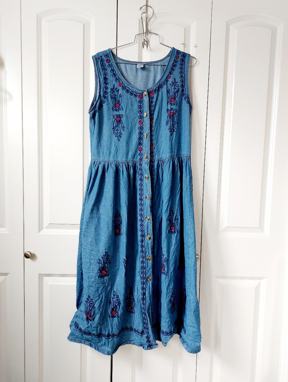 Bonfire Embroidery on Western Prairie Denim Dress Large 90s Cottagecore Granny